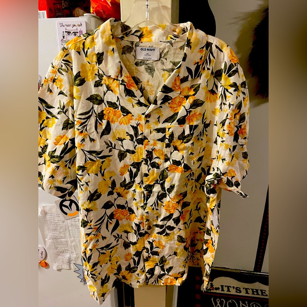 NWT Old Navy White floral Shirt short sleeve XXL